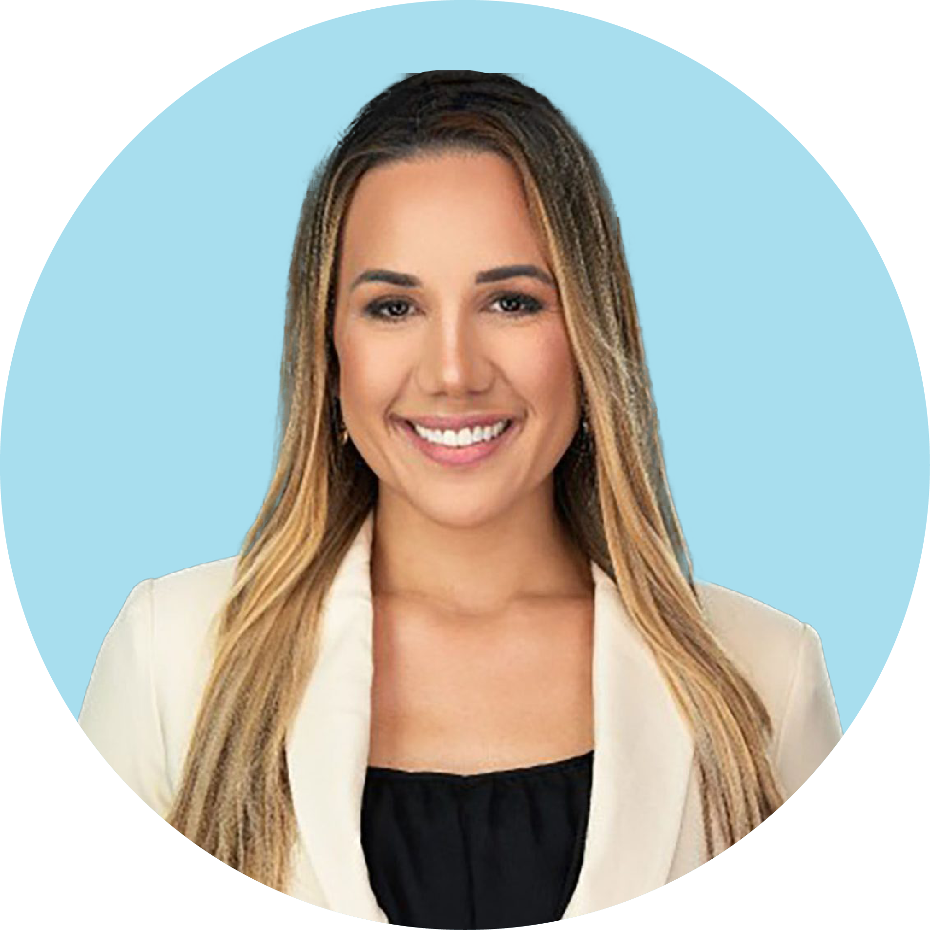 Sasha Valdes headshot